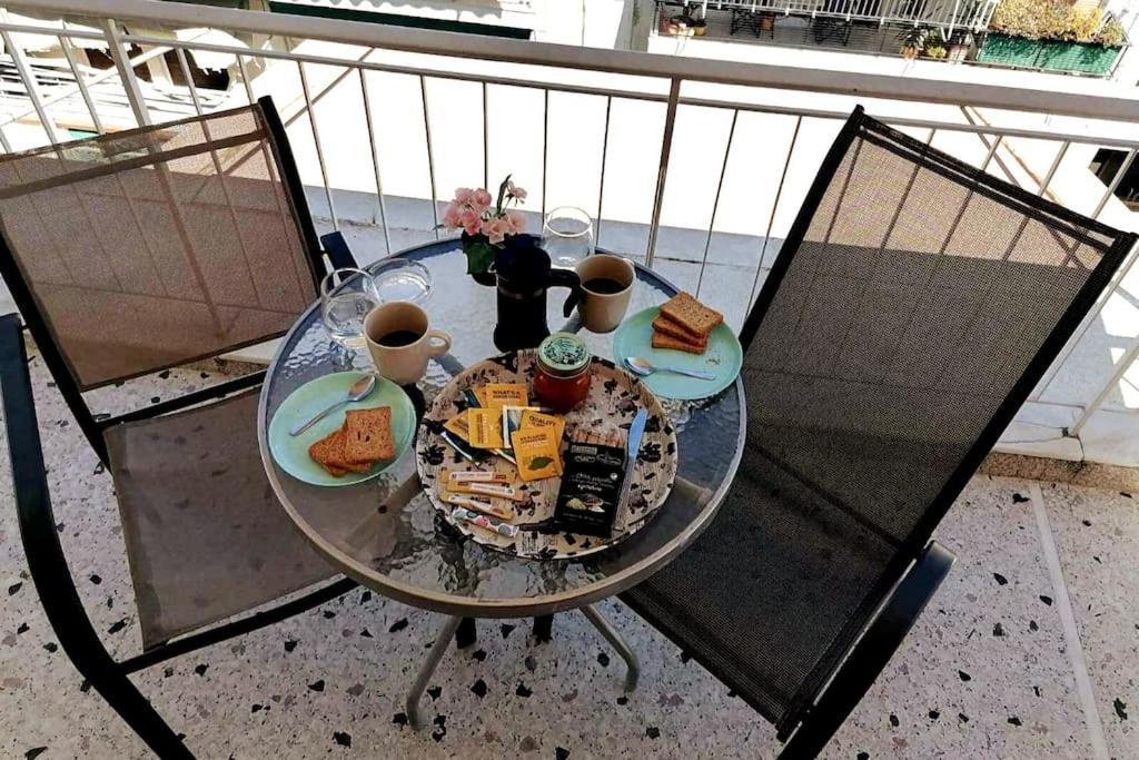 Acropolis Area Flat With Parthenon Views Apartment เอเธนส์ ภายนอก รูปภาพ