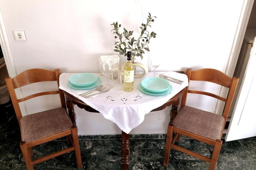 Acropolis Area Flat With Parthenon Views Apartment เอเธนส์ ภายนอก รูปภาพ